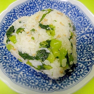 野沢菜漬けとしらすのおにぎり